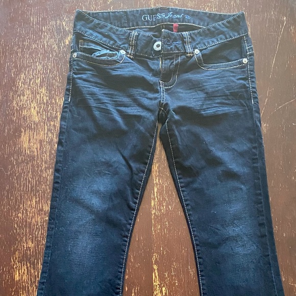 GUESS Size 27 Daredevil Boot Cut Dark Wash Denim Jeans - Picture 3 of 3